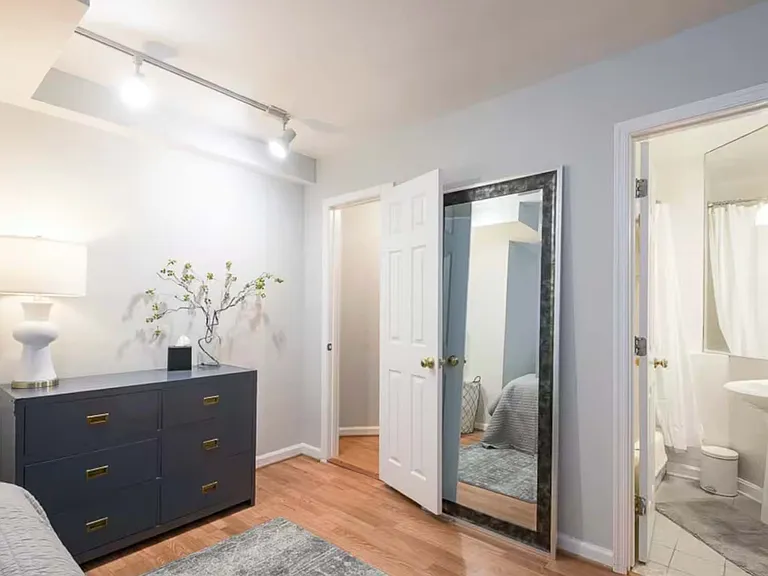 2110 R St NW #B — Photo 14