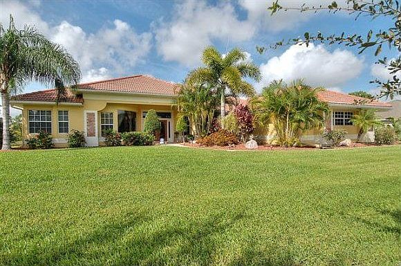 GORGEOUS GATED COMMUNITY