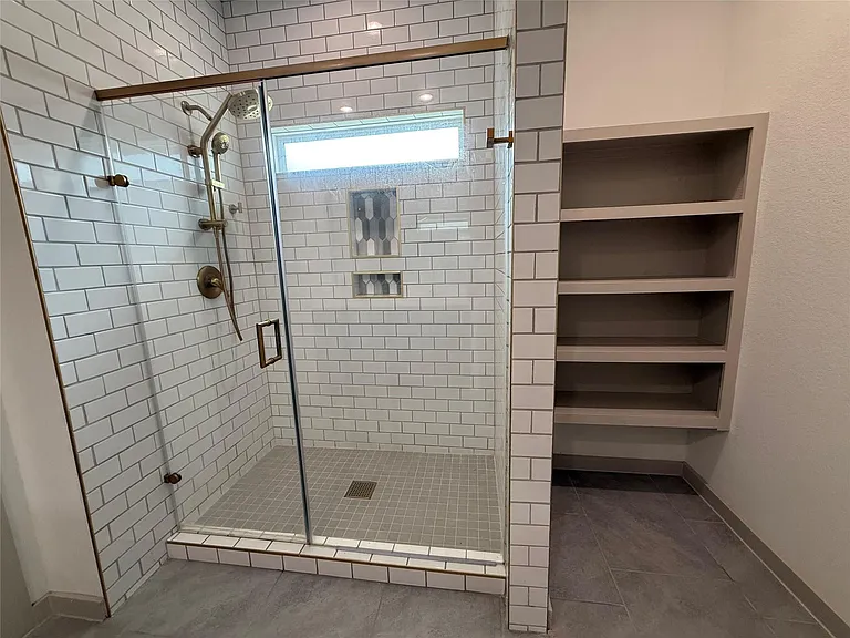 28934 Lupo River Ct — Photo 12
