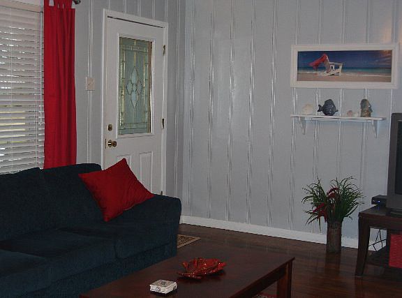 3rd image of 802 W Washington Ave