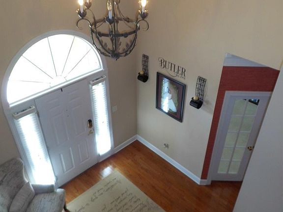 3rd image of 746 Avrett Cir