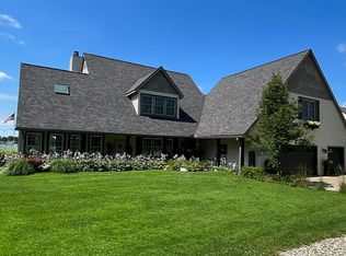 2052 Jackson Blvd, Highland, MI 48356