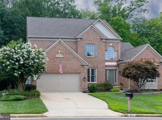 8612 Larkview Ln, Fairfax Station, VA 22039