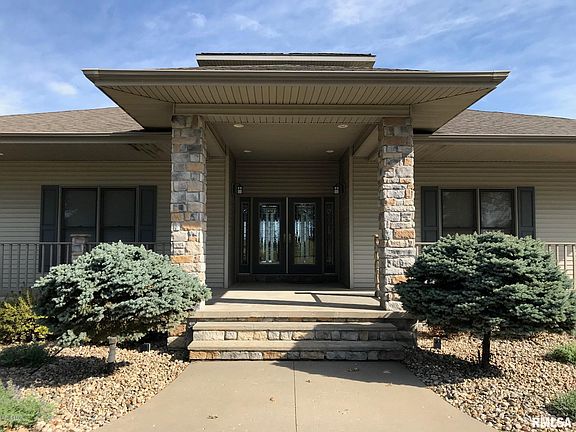 3rd image of 58 Coffeetree Ln