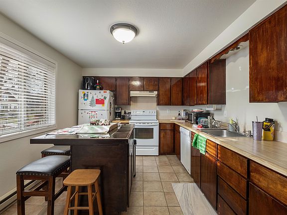 4th image of 1723/1725 E 13th Ave