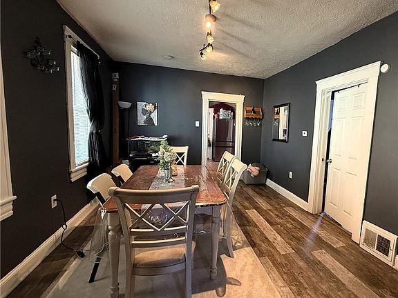 2nd image of 3628 Beyerle Rd