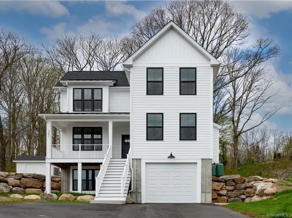 361 High Street, Groton, CT 06355