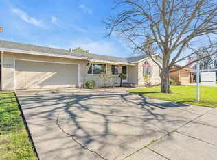 9537 Sara St, Elk Grove, CA 95624