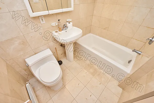 Rented by Genik Group Corp | media 38