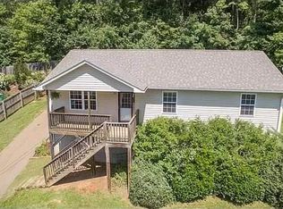 105 Azalea Ave, Swannanoa, NC 28778