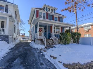 39 Hobart St, Ridgefield Park, NJ 07660