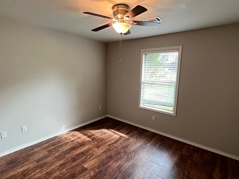 4 Willow Oak Ln — Photo 6