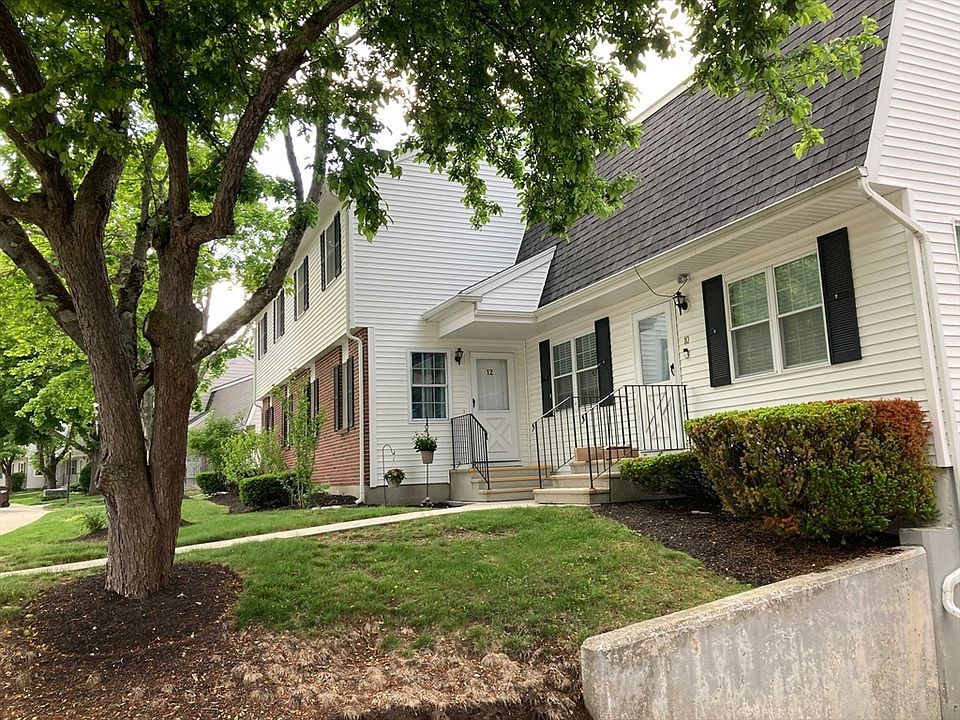 1st image of 12 Pamela Ln