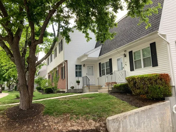 12 Pamela Ln, Amesbury, MA 01913