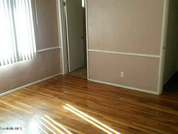 3rd image of 803 W El Morado Ct