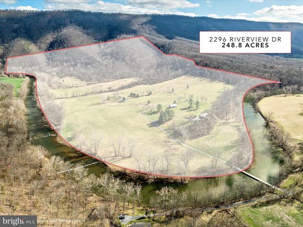 2296 Riverview Dr, Toms Brook, VA 22660