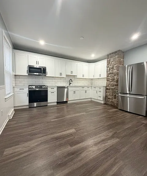 233 Centre St #2 — Photo 1