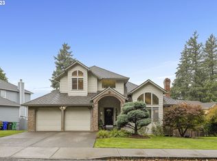 14107 SE Fircrest Ct, Portland, OR 97236