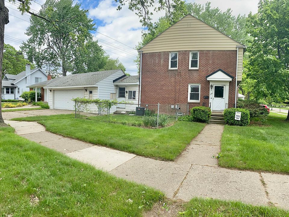 1st image of 1301 E 4th St