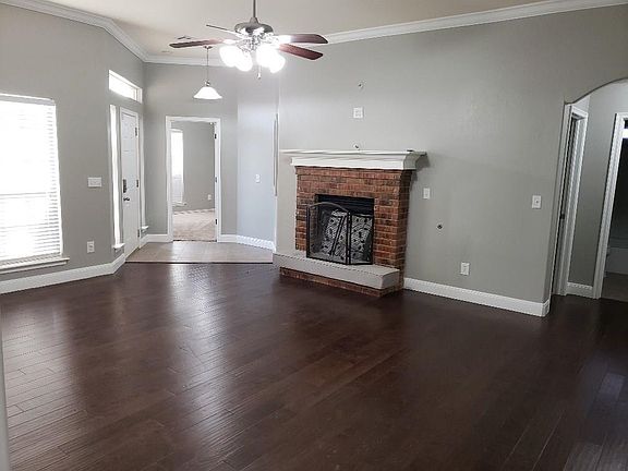 3rd image of 200 Stebbins Dr