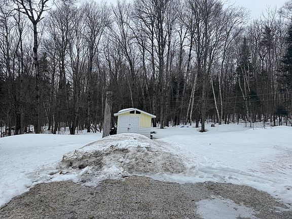 3rd image of 373 Doe Lake Rd