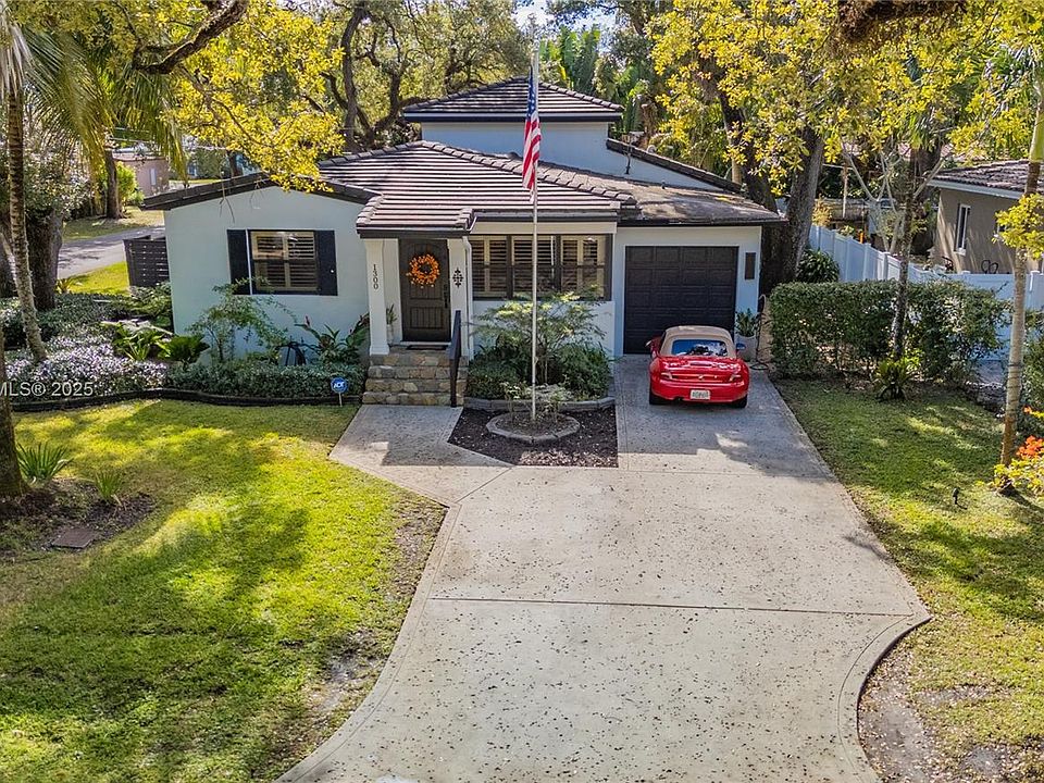 1st image of 1300 SW 18th Ct