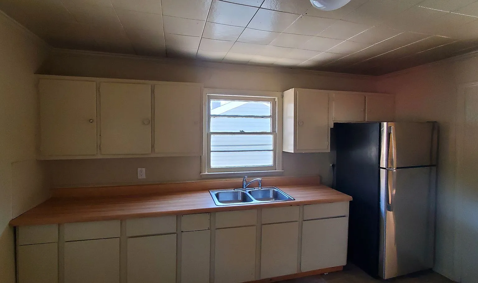 3 Bedroom 1 Bathroom House! — Photo 2