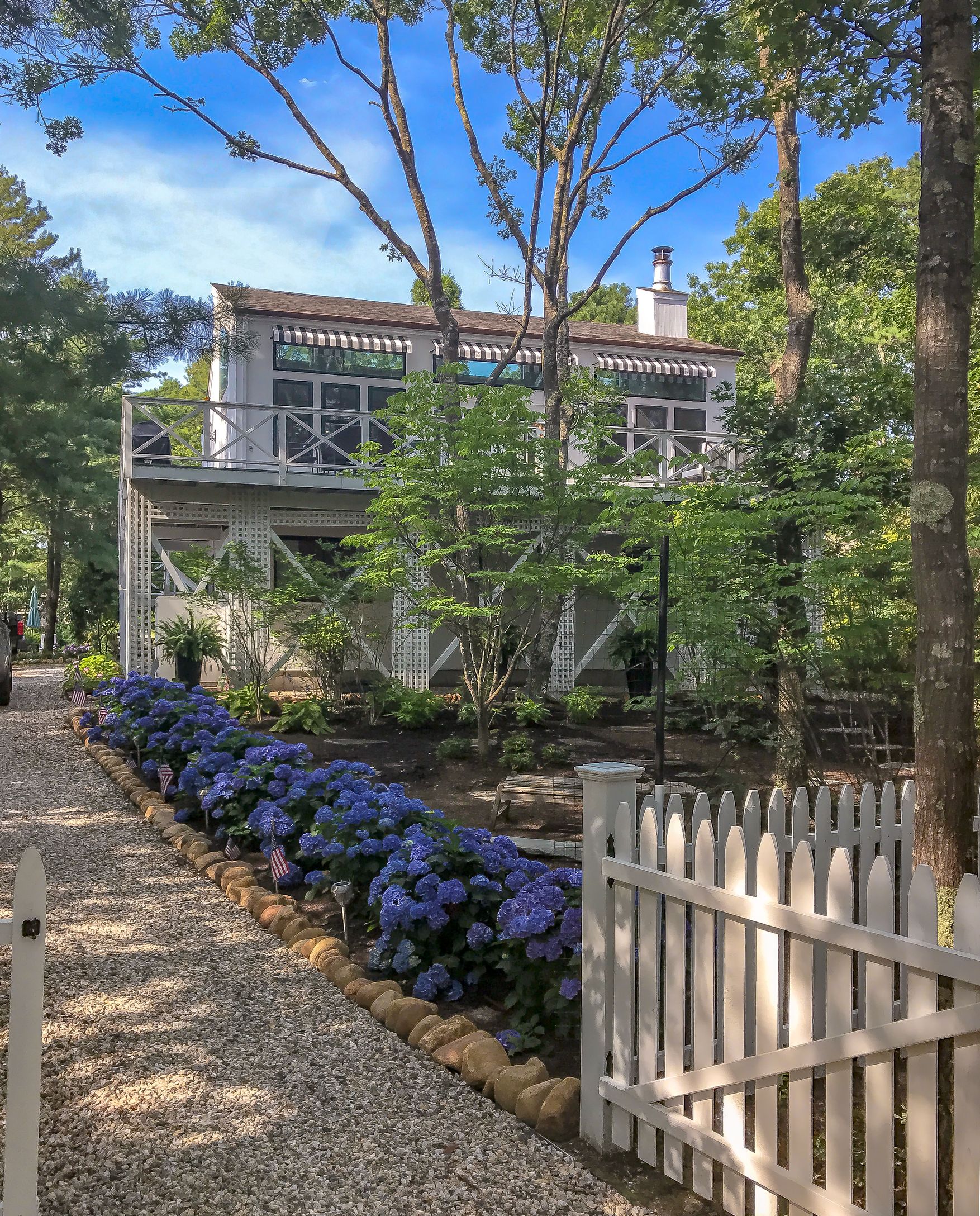 44 South Breeze Dr, Wainscott, NY 11975 Out East