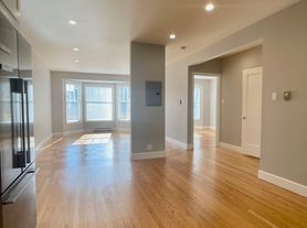 1275 2nd Ave, San Francisco, CA