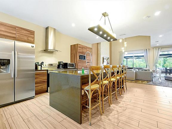 5th image of 3061 Rockefeller Way