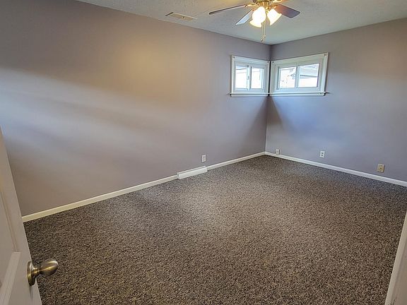 3rd image of 1941 Hutchinson Ave SE #1941