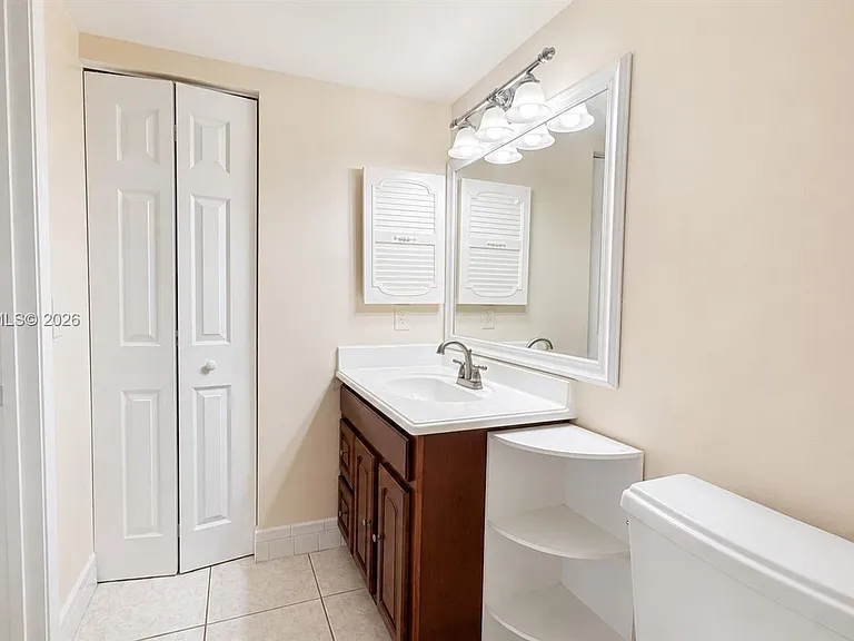 301 SW 135th Ave #317C — Photo 10