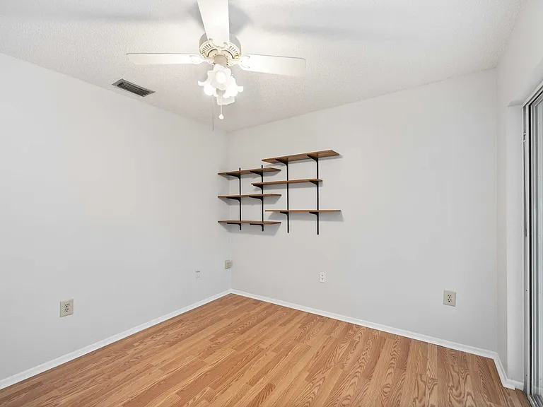 3411 57th Avenue Dr W — Photo 16