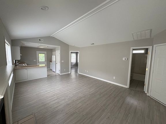 3rd image of 3713 Elizabeth Ave