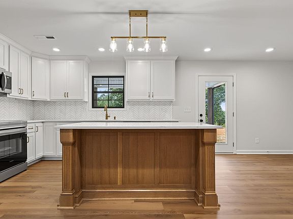 4th image of 118 Cliffstone Dr