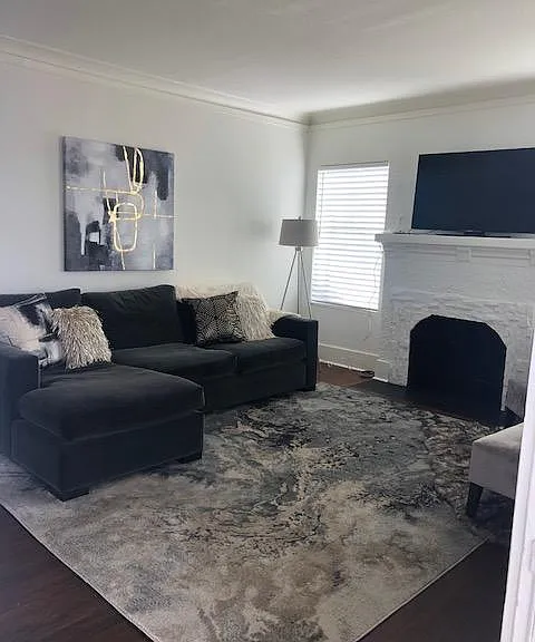 5034 N Missouri Ave — Photo 4