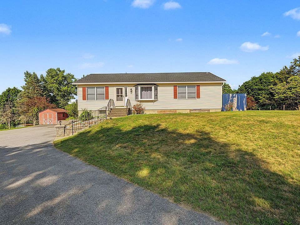 1st image of 318 Cornwall Hill Rd