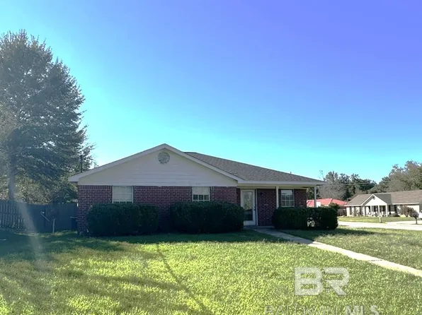 21778 Kelsey Dr, Robertsdale, AL 36567