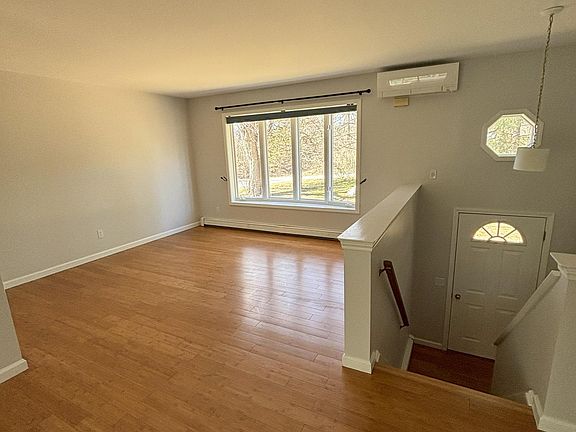 4th image of 420 Sepasco Center St