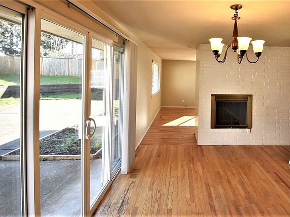 2nd image of 11621 100th Avenue Ct E