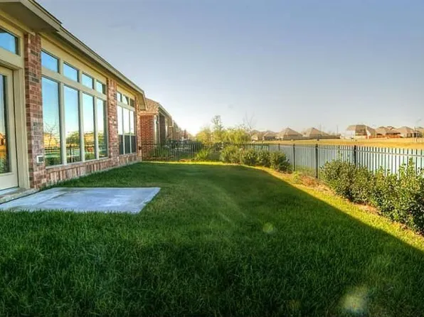 26230 Crystal Cove Ln, Richmond, TX 77406