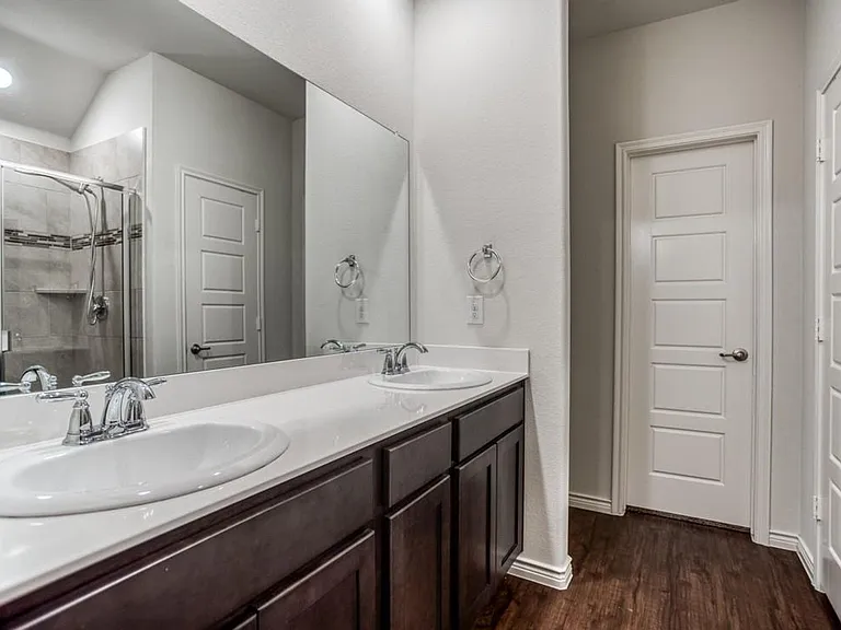 3204 Brazos Dr — Photo 15