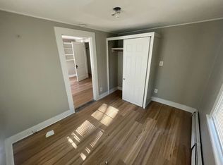 27 1/2 Glendale St #1, Maynard, MA 01754