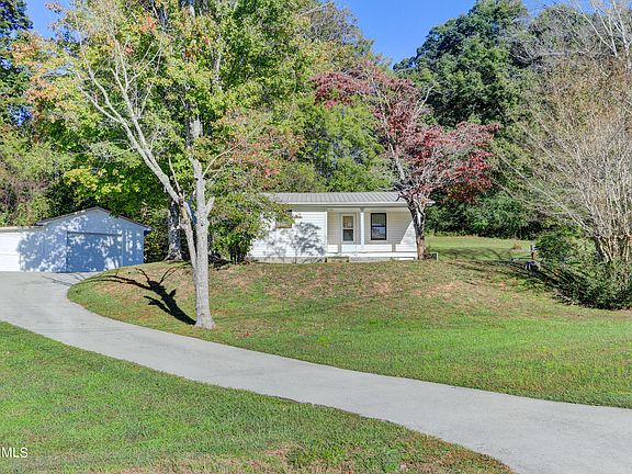 3rd image of 8713 Old Maynardville Pike