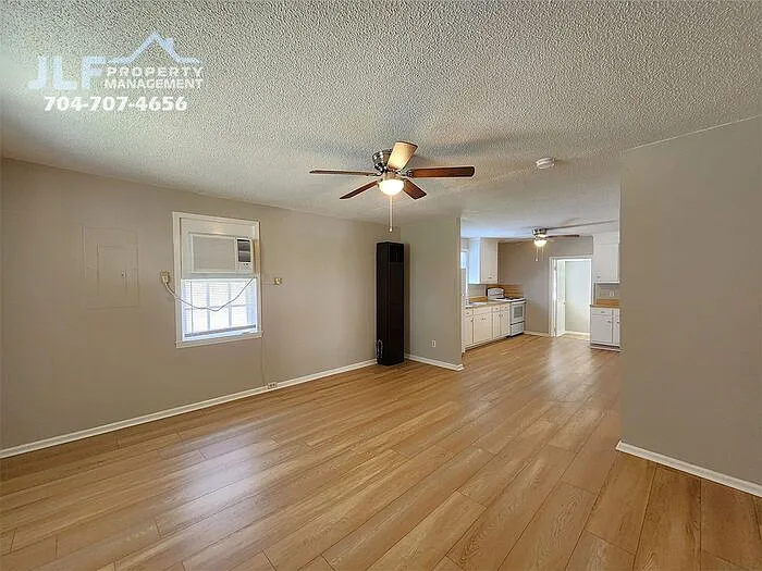 2 bed, 1.0 bath, 825 sqft, $1,095 — Photo 4