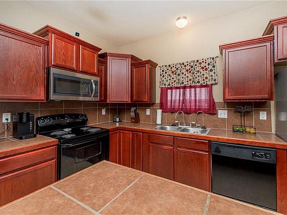 3rd image of 41306 Audubon Gardens Blvd