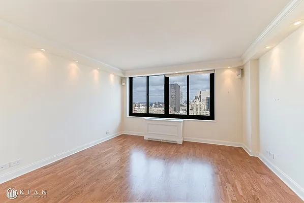 Rented by Kian Realty | media 5