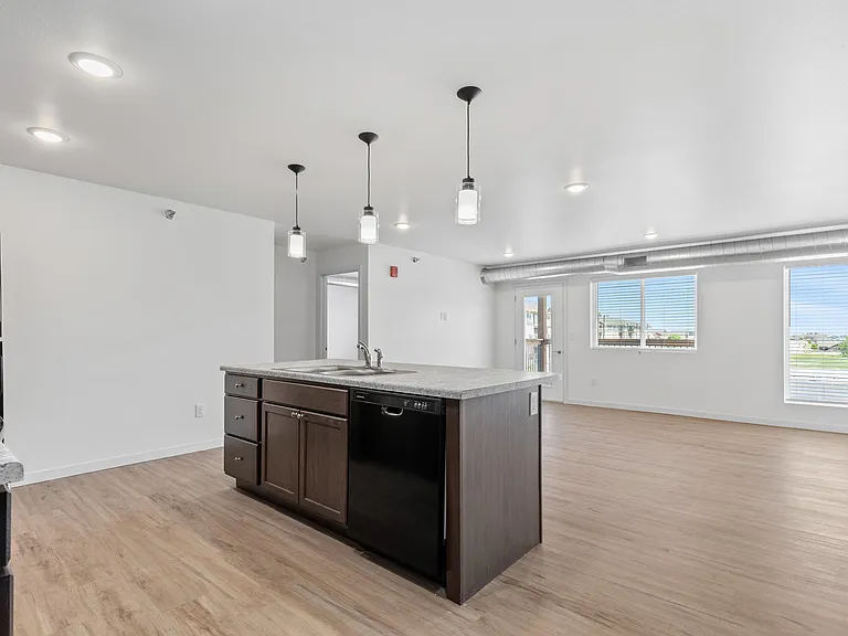 Split Creek Commons — Photo 27