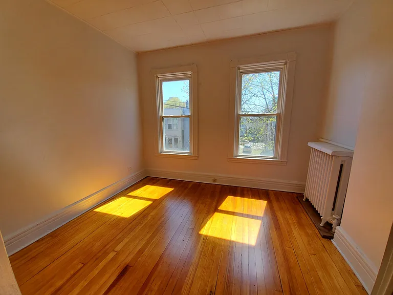 518 Madison Ave #2 — Photo 6