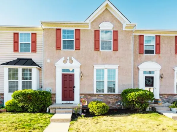 122 Topaz Dr, Gilbertsville, PA 19525